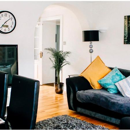 Home To Home Stay Apartment Glasgow Kültér fotó